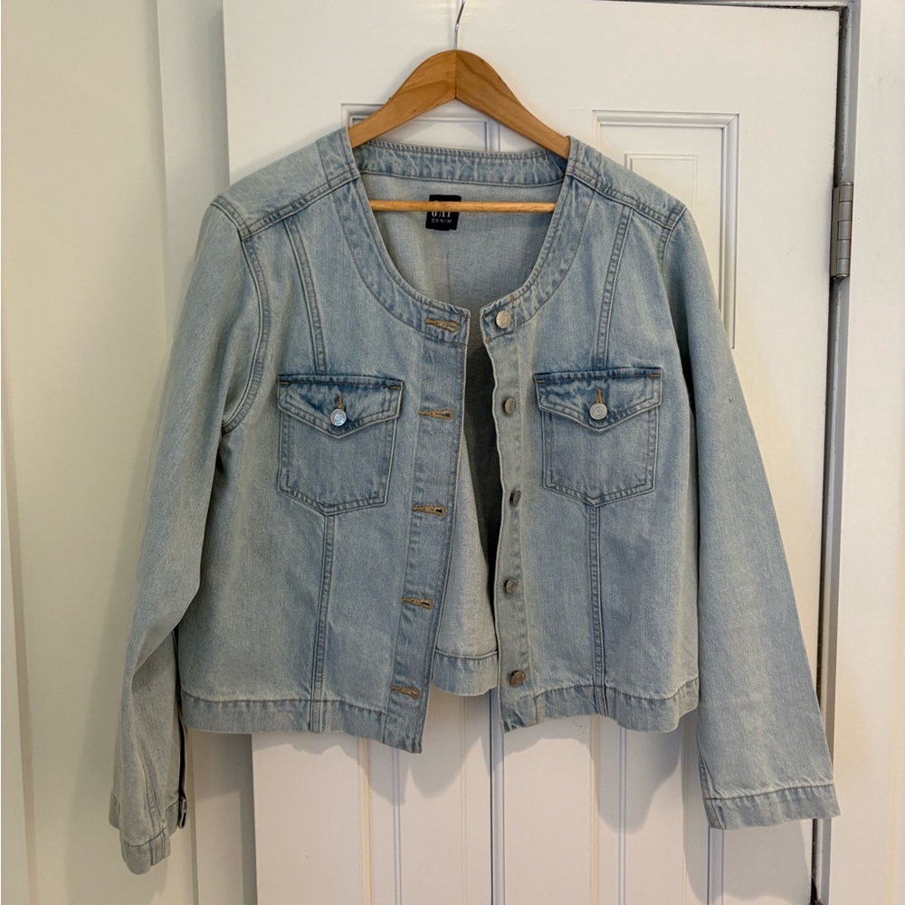 Gap NWOT Denim Jean Jacket